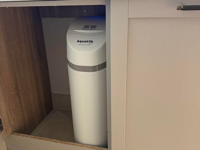 AquaSilk Midi water softener